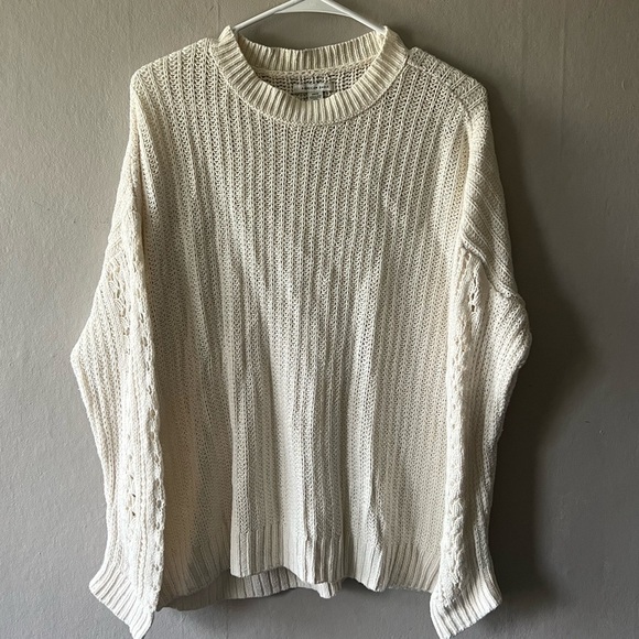 American Eagle White Knit Sweater Size Small - Picture 1 of 5